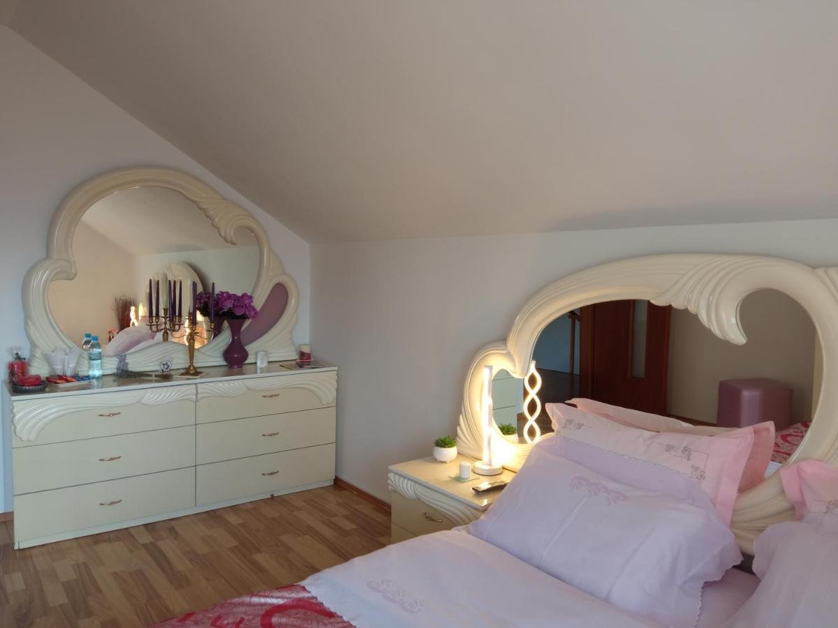 Casa Irina Villa Piatra Neamt Luaran gambar
